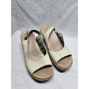 CROCS A-Leigh Beige Cork Wedge Sling Back Sandals Womens Size 7